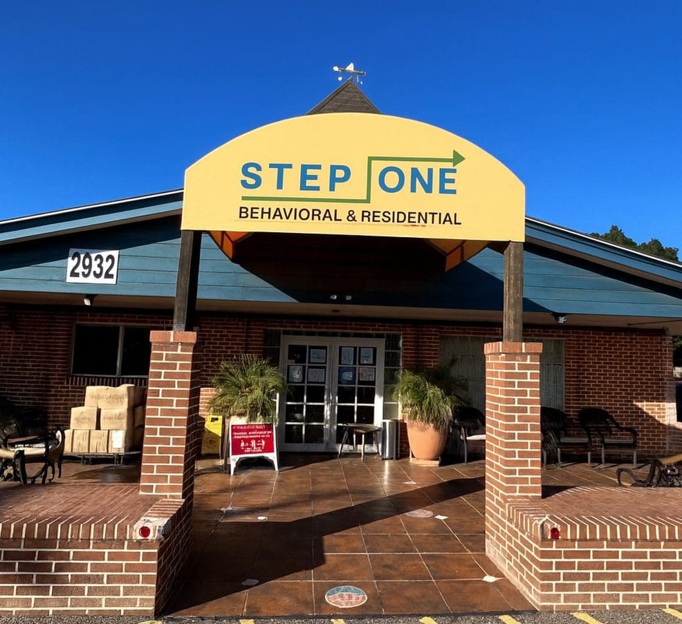 Step One Behavioral health facility in Phoenix - helping Arizona families for 23 years.